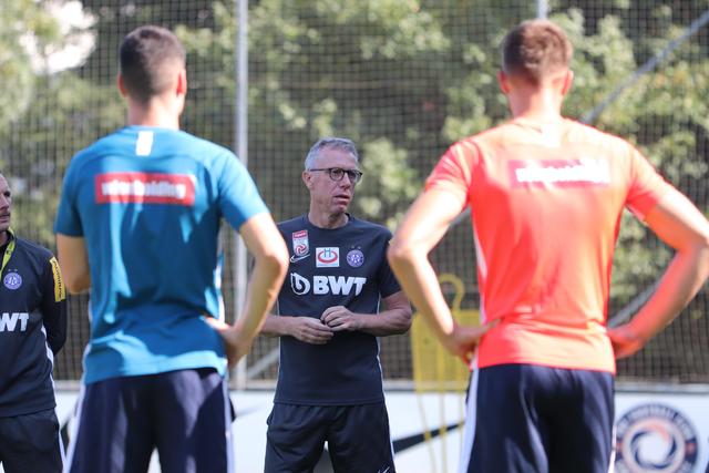 Peter Stöger ist zurück auf der Trainerbank der Austria. Für viele Fans ist damit ein Herzenswunsch in Erfüllung gegangen. | Foto: FK Austria Wien