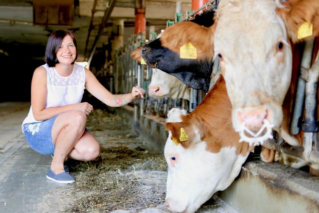 Bezirksbäuerin Christina Huber mit ihren "Mädels". | Foto: Höllbacher