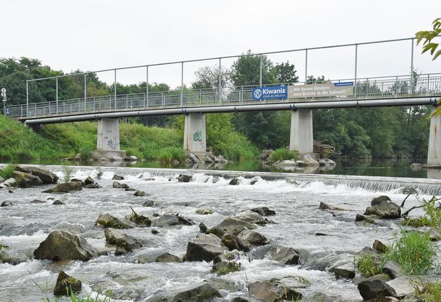 Im St. Pöltner Norden wurde nun die Kiwanis Brücke offiziell eröffnet.  | Foto:  Josef Vorlaufer