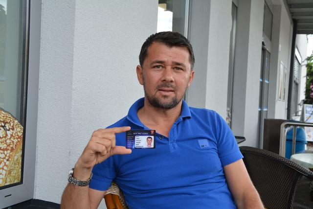 Auron Miloti mit seiner UEFA-Pro-Lizenz | Foto: Kope
