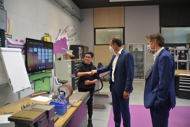 Landesrat Jochen Danninger besuchte die Lehrwerkstätte der Firma Welser in Gresten. | Foto: Roland Mayr