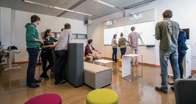 Schüler sollen innerhalb 2 Wochen in Kleingruppen an einem Thema arbeiten (Symbolbild). | Foto: Heinz Worofka