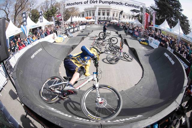 Ein Pumptrack wird seit einigen Jahren diskutiert. Wie steht es in Döbling um die Möglichkeiten für Jugendliche? | Foto: Masters of Dirt