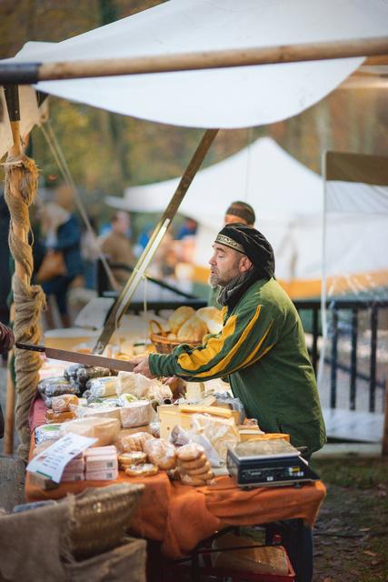Markttag am 13. September mit regionalen Köstlichkeiten, Kunsthandwerk und atemberaubendem Ausblick auf die herbstliche Wachau. | Foto: taterman