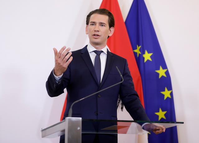 Kanzler Kurz rechnet mit einem neuen Aufflammen von Covid-19-Infektionen, was auch eine vorübergehende Verschärfung der Maßnahmen notwendig machen könnte. | Foto: BKA/Andy Wenzel