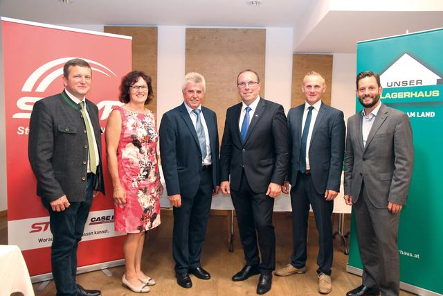 Johannes Zuser, AVOR Elfriede Mayrhofer, Geschäftsführer Dir. Ernst Rechenmacher, Obmann Thomas Achleitner und Obmann-Stv. Ing. Markus Brankl mit Gastreferent RWA-Vorstandsdirektor DI Christoph Metzker. | Foto: Werner Jandl