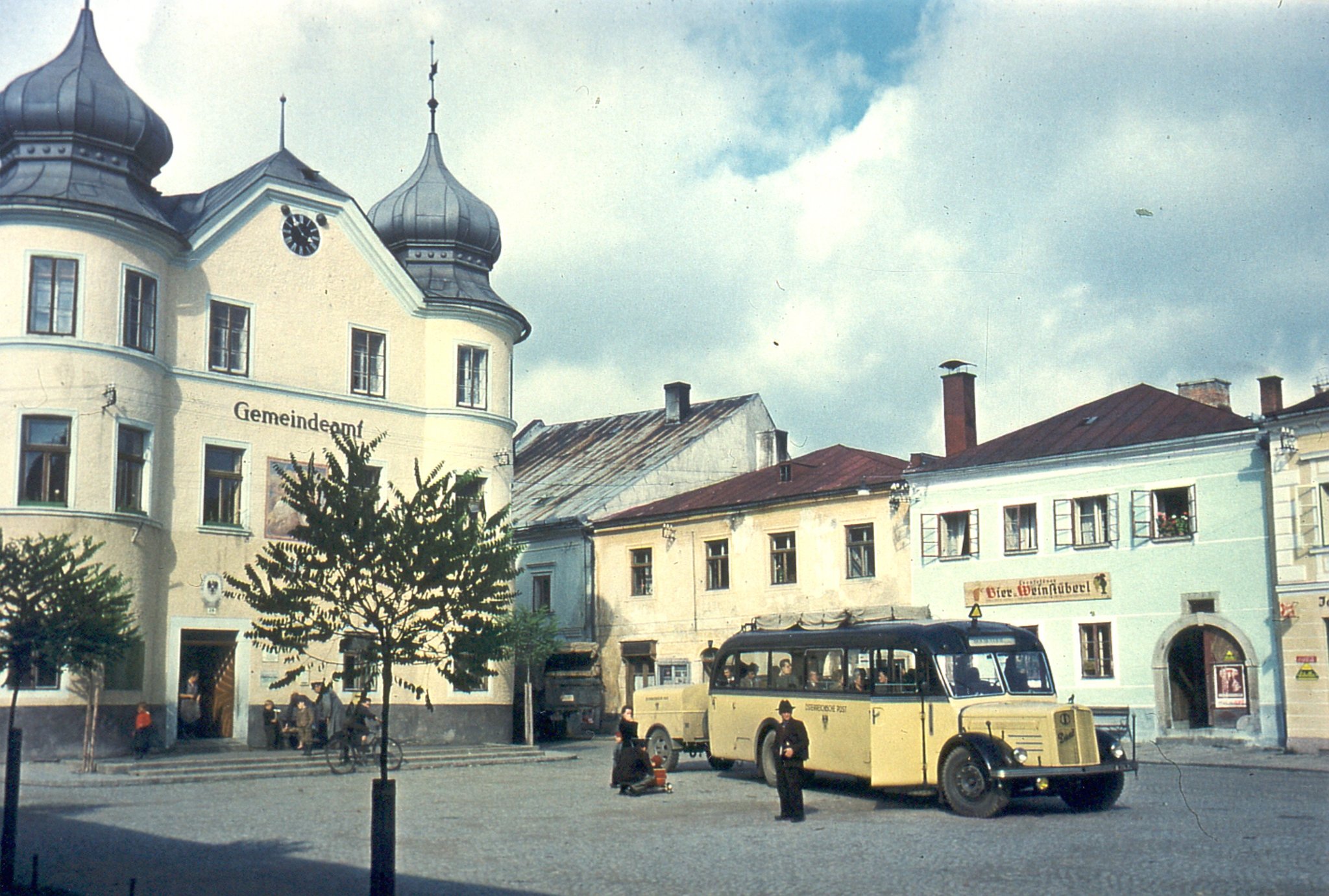 Marktplatz zeit er sucht sie