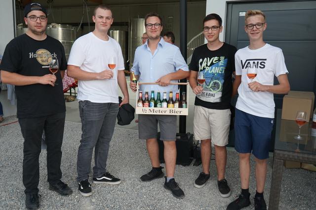 vrnl: Feuerwehr-Kameraden Felix Herzog, Stefan Unger, Marco Wandler, Andreas Sutrich, Thomas Steiner. | Foto: Andrea Glatzer