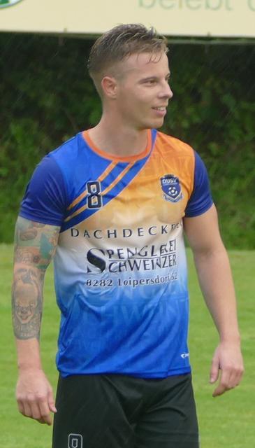 Alex Kanalas erzielte für den DUSV Loipersdorf das 2:0. | Foto: Walter Kapper
