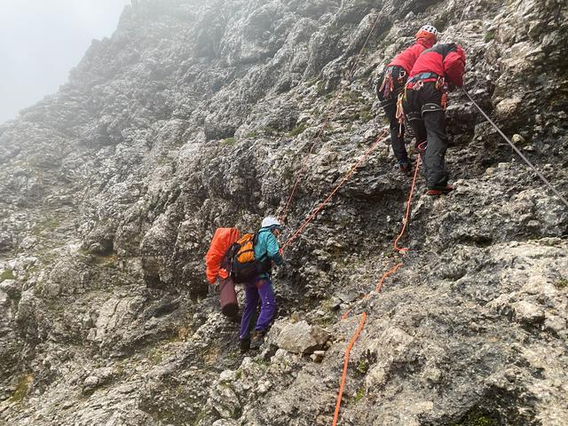Ein 42-jähriger französischer Staatsbürger wurde am 29. August in einer aufwendigen Rettungskation aus dem Klettersteig in Kufstein geborgen.  | Foto: ZOOM.Tirol