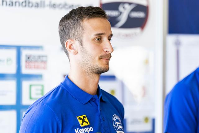 Rückraumspieler Mathias Nikolic | Foto: www.klauspressberger.com