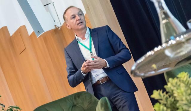 Impulsvortrag von Austrian Power Grid-Vorstand Gerhard Christiner bei den "Kommunalen Sommergesprächen" 2020 in Bad Aussee. | Foto: event-fotograf.at/Gemeindebund