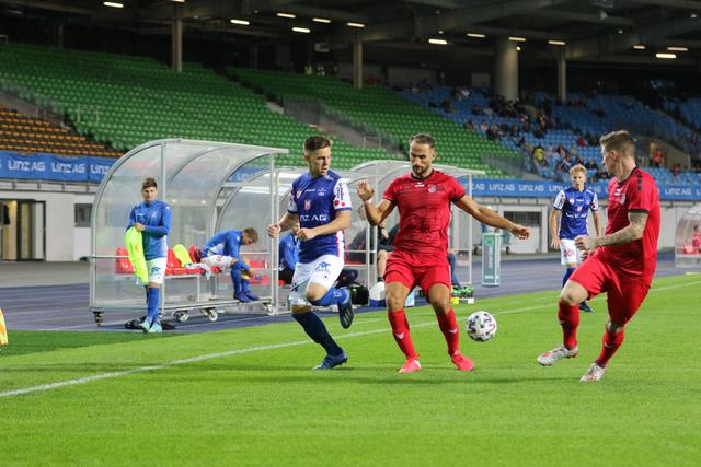 Wiener Linien (rot) hatte Blau Weiß nichts zu entgegnen.