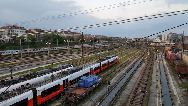 Mit nur zehn Prozent Grünflächen liegt der 15. Bezirk weit unter dem Wien-Schnitt. Das Westbahngelände könnte das ändern.  | Foto: R. Marktl
