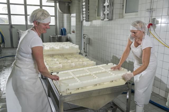 Die Biokäserei St. Leonhardt ist für ihren Weichkäse bekannt.