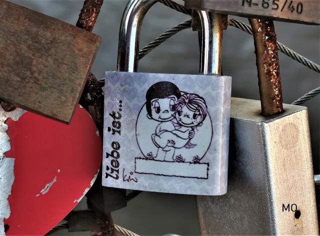 Liebe ist..., Liebesschösser