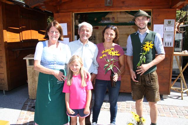 Ludmilla Gruber, Matthias Hirscher, Sabina Steinberger, Manfred Haas und Helena.