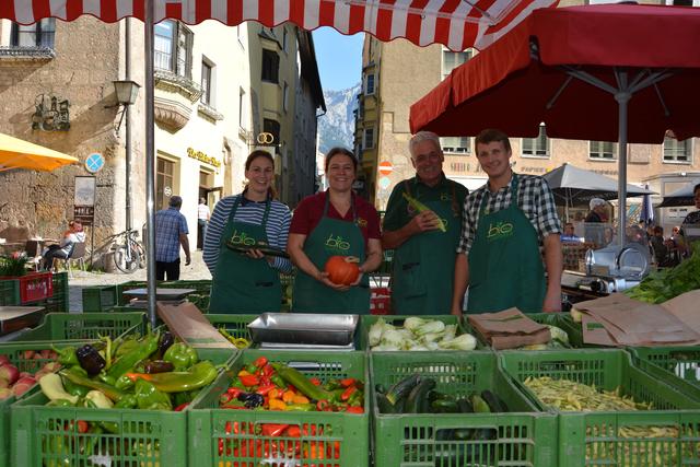 Die Familie Lumperer vom Biohof Lumperer in Fritzens setzt seit vielen Jahren  auf frische, biologisch und kontrolliert angebaute Produkte. | Foto: Rainer Hammerle
