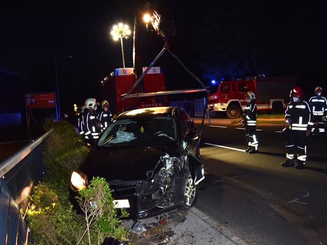 Nach einem Verkehrsunfall rückte die Stadtfeuerwehr Pinkafeld zum dritten Einsatz am Samstag aus. | Foto: Stadtfeuerwehr Pinkafeld