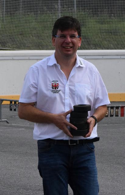 Eis- und Stocksport Jugendstützpunkt Imst - Arbeitseinsatz vom Chef. | Foto: Schwaighofer