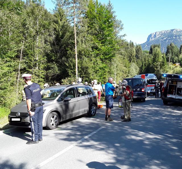 Der 86-Jährige erfasste eine vierköpfige Fußgängergruppe. | Foto: ZOOM.TIROL