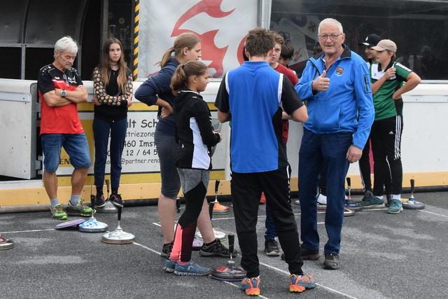 Eis- und Stocksport Jugendstützpunkt Imst - Turniereinteilung. | Foto: Schwaighofer