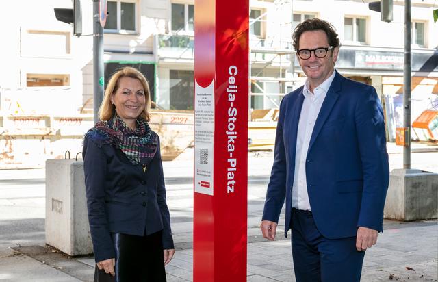 Bezirkschef Markus Reiter mit Alexandra Reinagl, Geschäftsführerin der Wiener Linien.