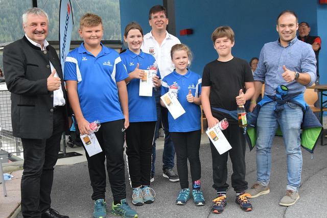 Eis- und Stocksport Jugendstützpunkt Imst - Siegerehrung. | Foto: Schwaighofer