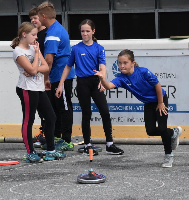 Eis- und  Stocksport Jugendstützpunkt Imst - Konzentration. | Foto: Schwaighofer