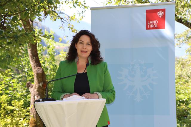 LHStv. Ingrid Felipe: " „Wir werden diese Krise stemmen – gemeinsam mit der Tiroler Bevölkerung.“