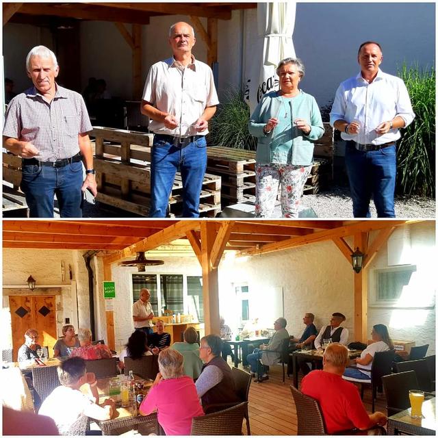 Das Warten hat ein Ende Erster SeniorenringStammtisch beim Cafe Max