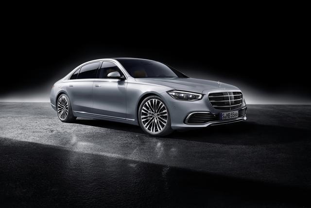 Moderner Luxus, Eleganz und Leichtigkeit bietet die neue Mercedes-Benz S-Klasse, die Ende des Jahres bei den Händlern ist.
