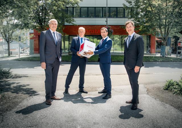 Staffelübergabe: v.l. Wolfram Sacherer, Alois Oberegger, Alexander Reiter, Alexander Daum
  | Foto: A.Balon