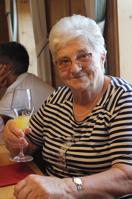 Wieder ein Jubiläum im August bei den Jedenspeigener Seniorenbund.
Frau Erika Deubner feierte Dank Corona Ihren Geburtstag im kleinen Kreise Ihrer Lieben.
Die Ortsgruppe des Seniorenbundes Jedenspeigen /Sierndorf wünscht Ihr auf diesen Wege Alles Gute und vor allen Gesundheit. | Foto: Hofstetter Gertrude