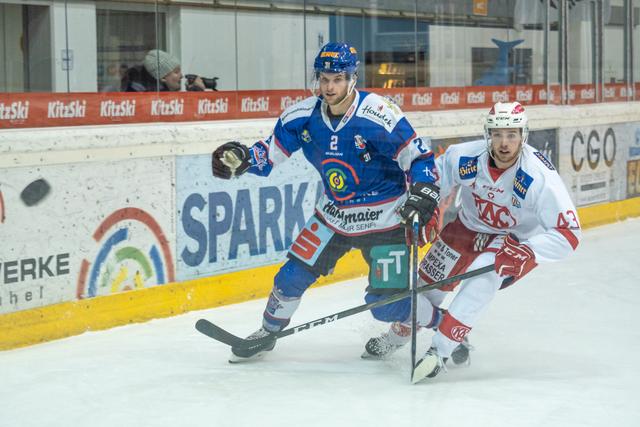 Gert Karitnig (li.) verlängerte bei den Adlern. | Foto: alpinguin