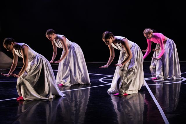 Tanzproduktion "Čipka" Fotographien : Fanni Tutek Hajnal | Foto: Fanni Tutek Hajnal