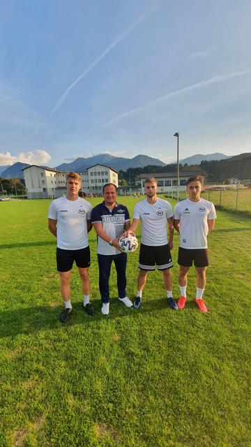 Die St. Jakober Florian "Flo" Schaller, Alexander Suppantschitsch (Trainer), Blaz Jamsek und Eldin Prsic wollen gegen Treibach die Tebellenführung erfolgreich verteidigen.