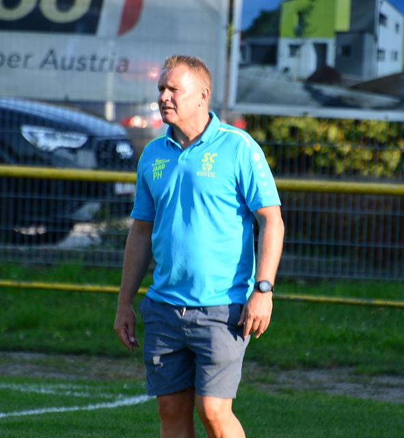 Helmut Puttinger vertat Adam Kensy erfolgreich