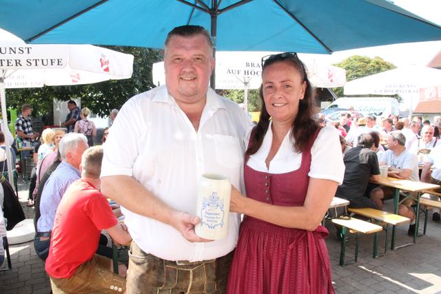 Mike und Lydia freuten sich über ein gelungenes Fest.