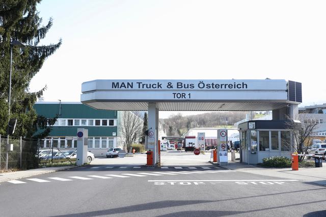 2.456 Mitarbeiter sind in Steyr beschäftigt. Der deutsche Vorstand in München plant das Werk bis 2023 zu schließen. | Foto: Mader