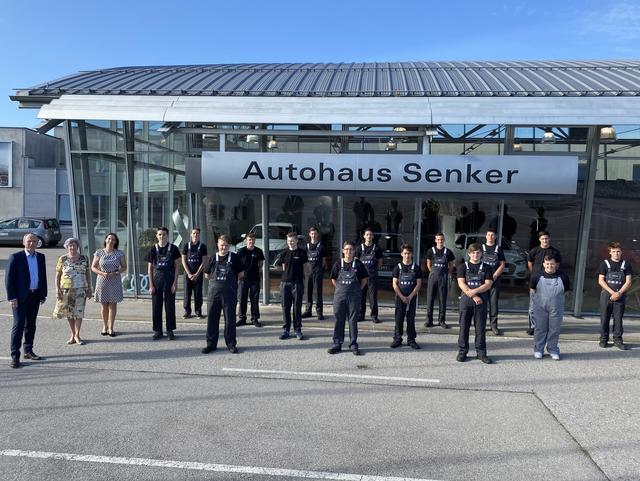 Im Mittelpunkt des "Welcome Day" standen die Lehrlinge aus allen Filialen (Senker Amstetten, Waidhofen, Haag, Ybbs und Melk, sowie Pruckner Wieselburg und Scheibbs), die im Unternehmen begrüßt wurden.