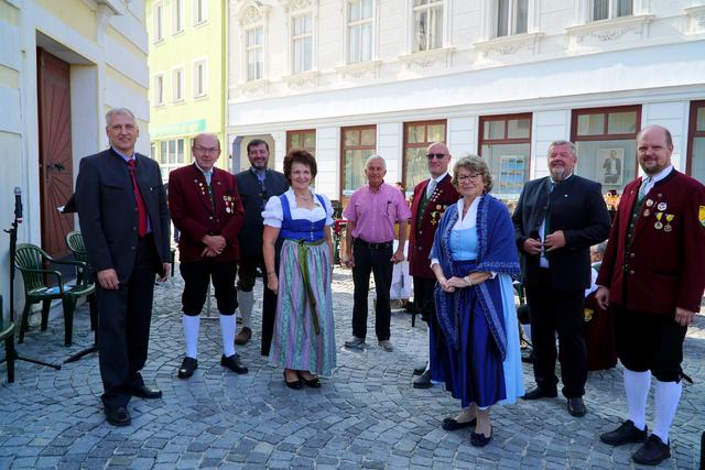Zahlreiche Ehrengäste kamen zum Vereinsfest: Bgm. Gerhard Wandl, LA Josef Edlinger, Bgm. Ludmilla Etzenberger, Bgm Franz Aschauer, BH Elfriede Mayrhofer | Foto: privat