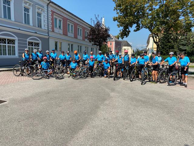 RC Schnauze unterwegs in die Wachau | Foto: (2) RC Schnauze