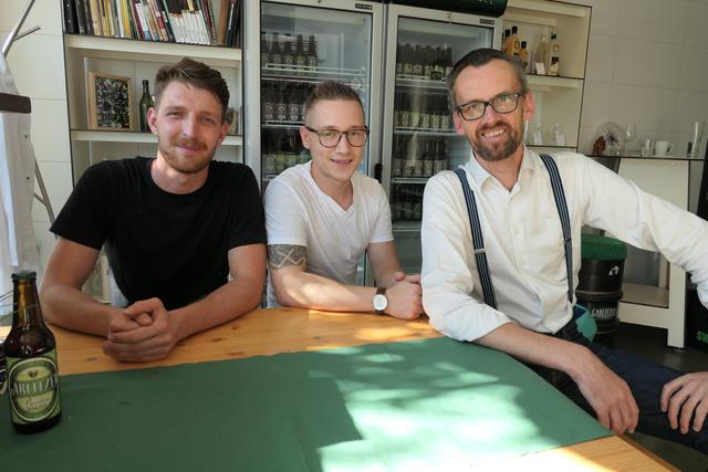 Chef Markus Führer (re.) mit Lehrling und Geselle
