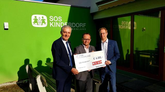 Unterstützung aus der Industrie fürs SOS Kinderdorf Burgenland: IV-Präs. Manfred Gerger, SOS Kinderdorf Burgenland-Leiter Marek Zeliska und Ewald Hombauer (Wirtschaftskammer Burgenland/Sparte Industrie)
 | Foto: SOS Kinderdorf