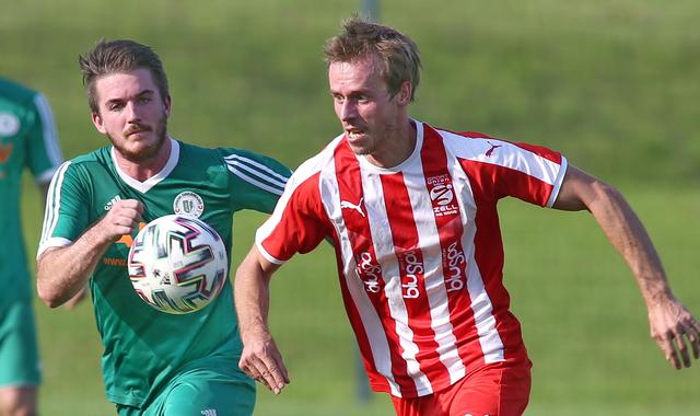 Die Union Oberwang besiegte in der 2. Klasse Süd nach hartem Kampf Zell am Moos mit 4:3.