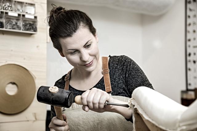 Bei Meisterin Barbara Sieber-Vandall sitzt jeder Handgriff.  | Foto: Luttenberger