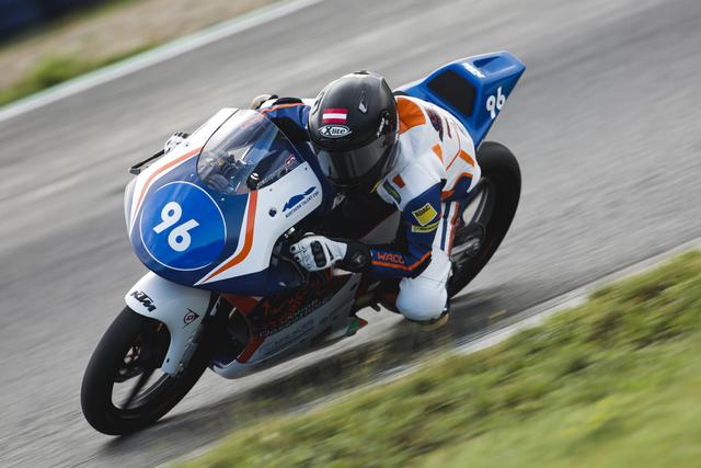 "Road to MotoGP" – Jakob Rosenthaler liegt im neu geschaffenen Northern Talent Cup nach vier von acht Läufen am fünften Gesamtrang. | Foto: Northern Talent Cup/Dorna
