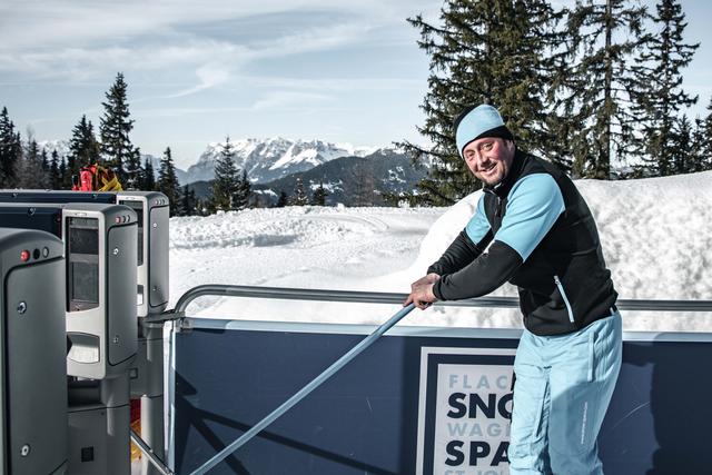 Im Winter läuft der Job hauptsächlich an der Liftstation und auf den Pisten ab, im Sommer stehen Revisionen und Wartungen der Seilbahnanlagen am Programm.