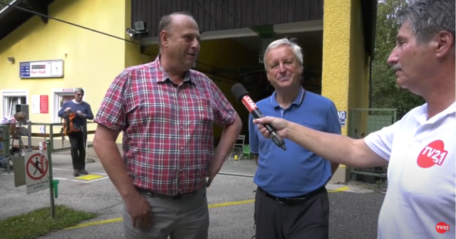 Betriebsleiter Thomas Sacher, Bürgermeister Wolfgang Labenbacher und Robert Ebhart CR von TV21.at